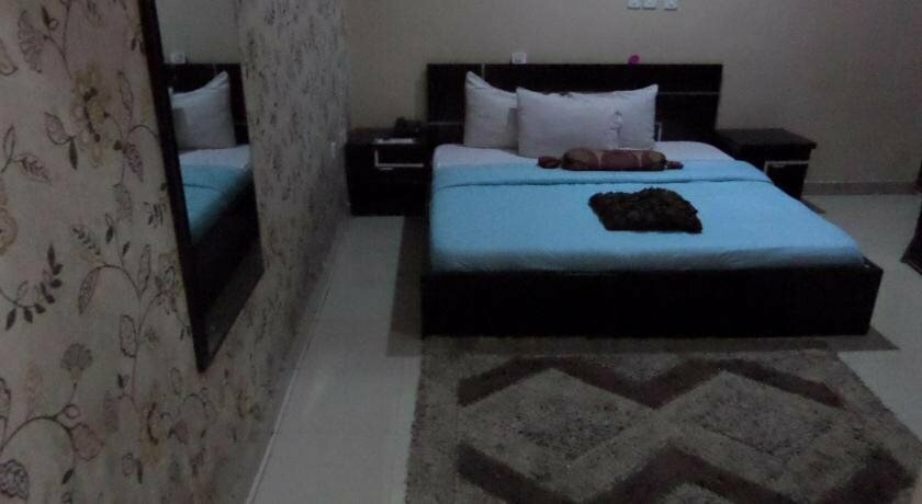 Alheri Suites
