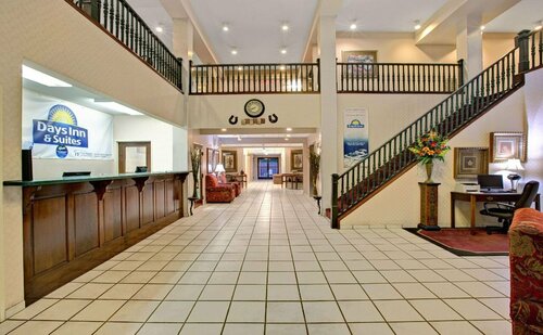Days Inn & Suites by Wyndham Hickory, Prenota Hotel Hickory Carolina del Nord