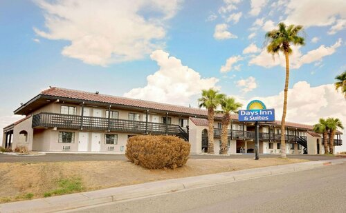 Days Inn & Suites by Wyndham Needles, Buchen Sie Hotel Needles Kalifornien