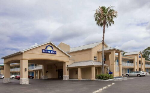 Comfort Suites Daytona Beach-Speedway, Забронировать Отель Отели Пляжа Дейтона-Бич с парковкой, Парковка