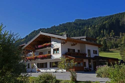 Hotel Ennskraxblick, Забронировать Отель Клайнарль Salzburger Sportwelt
