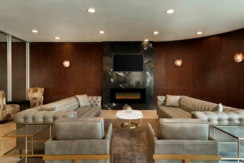 Embassy Suites by Hilton Los Angeles Glendale