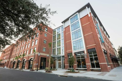 Homewood Suites By Hilton Charleston Historic District, Забронировать Отель Отели Исторического района с завтраком, рядом с Магазины на Чарльстон-Плейс, Завтраки