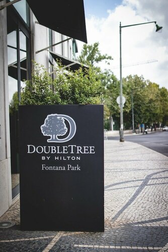 DoubleTree by Hilton Lisbon Fontana Park, Забронировать Отель Отели Лиссабона с питанием, рядом с Анжуш, Пансион