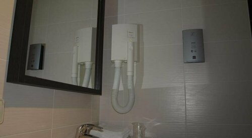 Auberge Du Cheval Blanc, Prenota Ostello Ostelli a Morbihan, Ostello