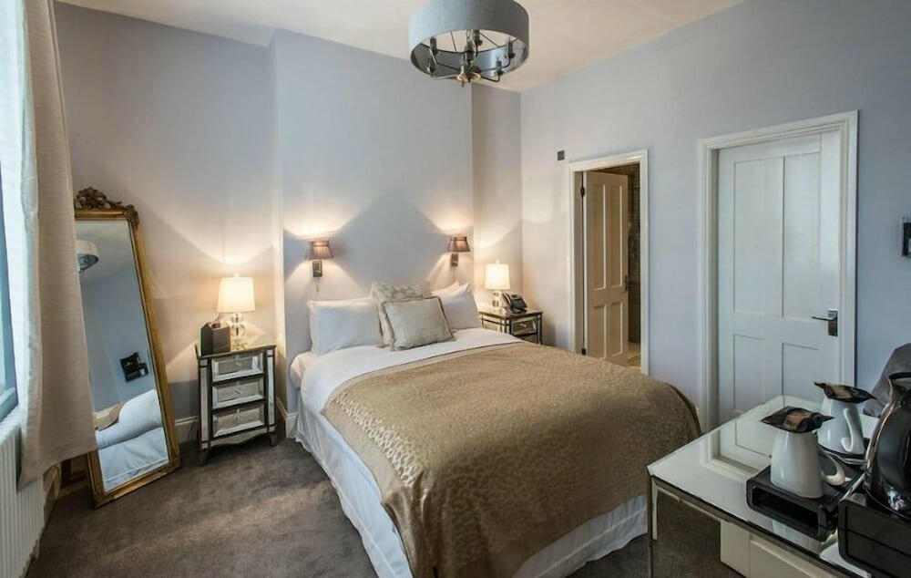 The Walton Hotel