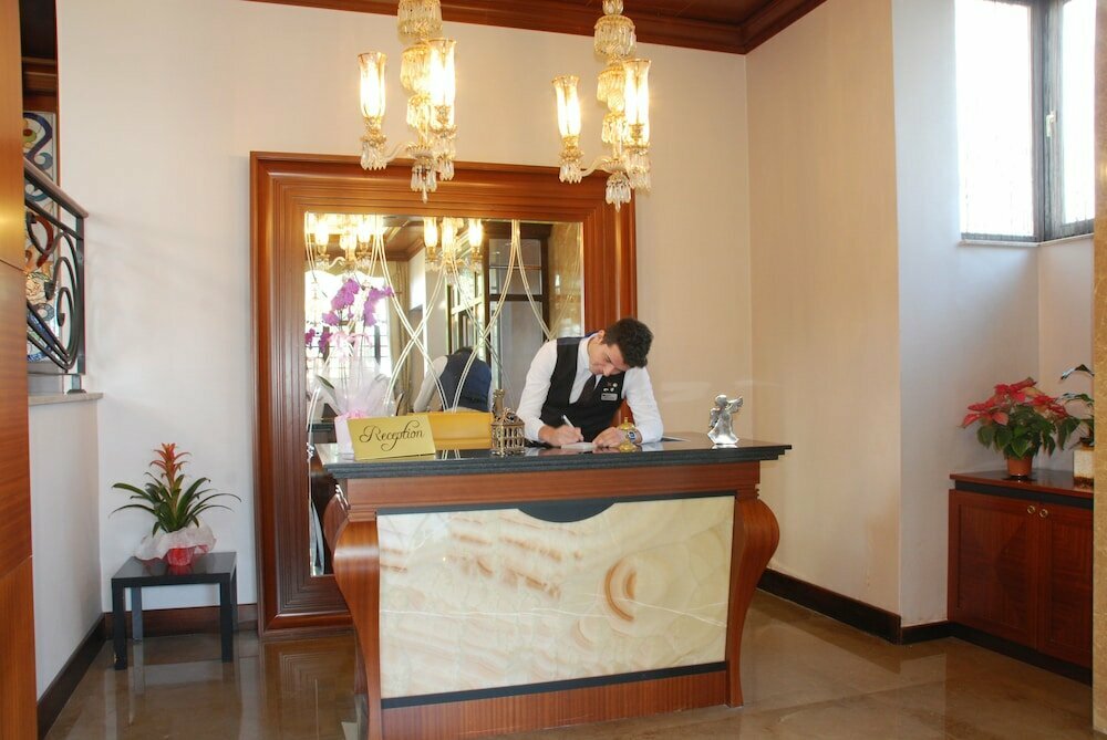 Ataturk Palas Hotel