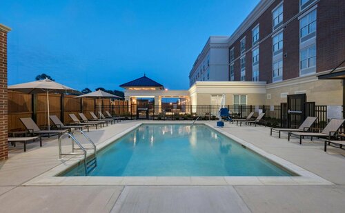 Courtyard by Marriott Jackson Madison, Buchen Sie Hotel Madison 