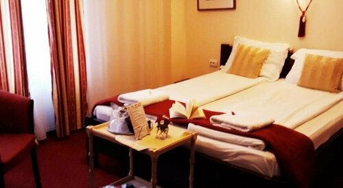 Casa Veche, Забронировать Отель Sibiu Old Town Сибиу