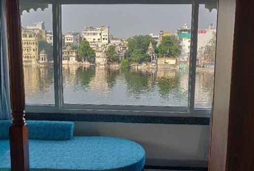 Jheel Hotel and Restaurent, Rezervovat Hotel Eklingji Rajasthan