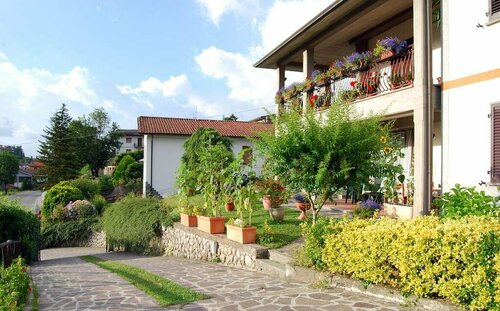B&B Da Franca, Book Bed and Breakfast Hoteller i Garfagnana med pool, Swimmingpool