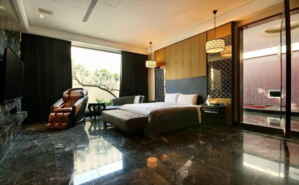 Ease Motel