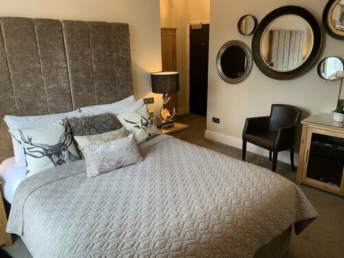 The Wheatsheaf Hotel Sandbach, Book Hotel Sandbach Cheshire