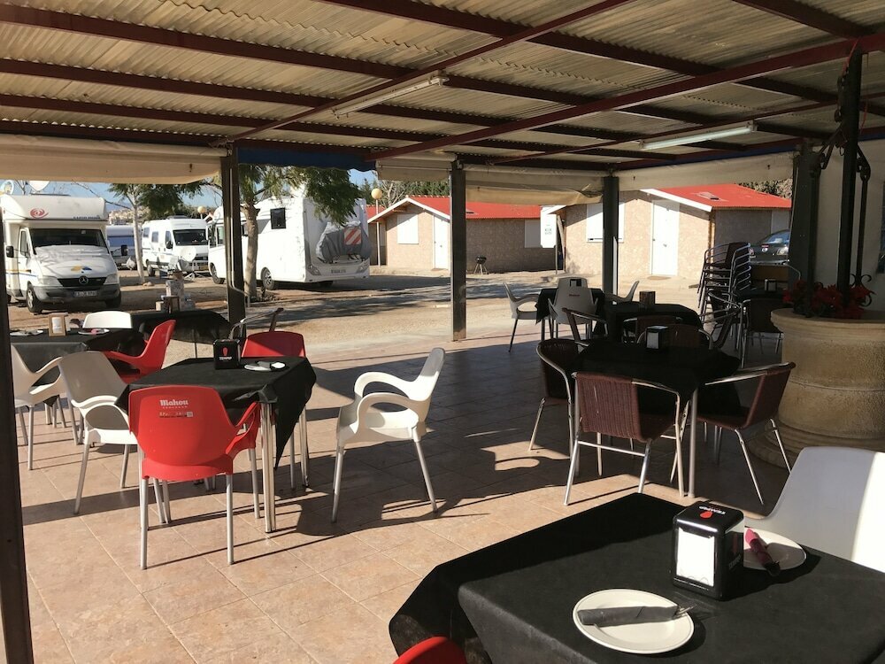 Camping Los Delfines