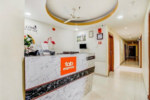 Oyo 26676 Chirom Royal Luxury, Reserva ahora Hotel Gauhati Assam