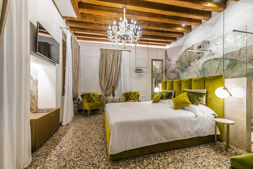 San Maurizio Luxury Suites, Забронировать  Венеция Венето, рядом с Вокзал Accademia