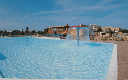 Villaggio Turistico Le Meridiane, Забронировать Отель Марина-ди-Монтенеро Абруццо