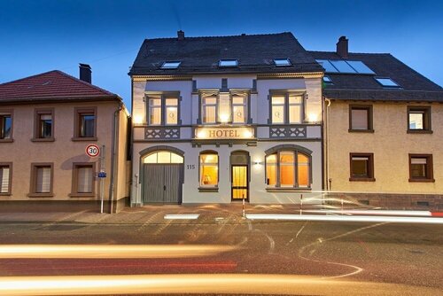 Hotel Phoenix, Buchen Sie Hotel Pfinztal 
