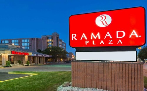 Ramada Plaza Niagara Falls Hotel, Book Hotel Niagara Falls 