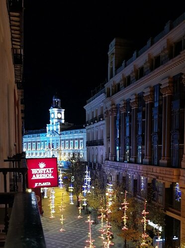 Hostal Aresol, Забронировать Хостел центр города Мадрид, рядом с Новисьядо