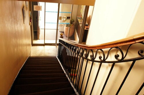 Hôtel Edmond Rostand, Забронировать Отель Отели Буш-дю-Рон с парковкой, Парковка
