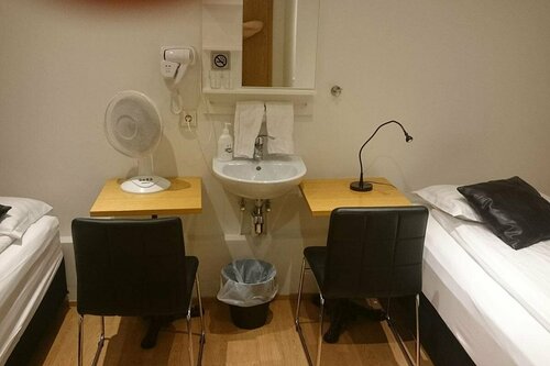 4th Floor Hotel, Забронировать Отель Рейкьявик Хёвюдборгарсвайдид, рядом с Церковь Хадльгримскиркья