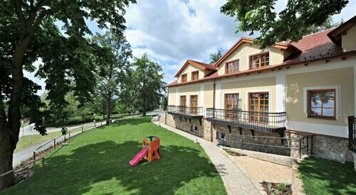 Hotel Gold Chotoviny, Prenota Hotel Chotoviny Boemia meridionale