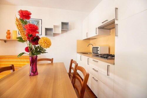 Ghiacci Vecchi Residence, Забронировать Отель Вентурина Берег Этрусков