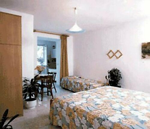 Hotel Tirreno Residence, Varaa Hotelli Procida Procida-saari