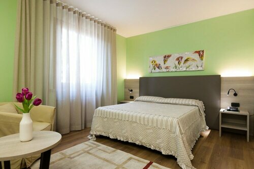 Hotel Prata Verde, Забронировать Отель Прата-ди-Порденоне 