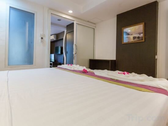 Porterhouse Beach Hotel