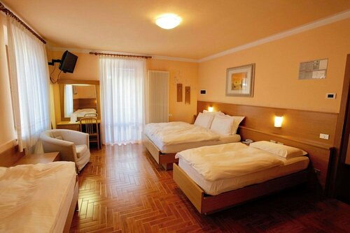 Hotel Cima Rosetta, WorldHotels Distinctive, Забронировать Отель Сан-Мартино-ди-Кастроцца Primiero