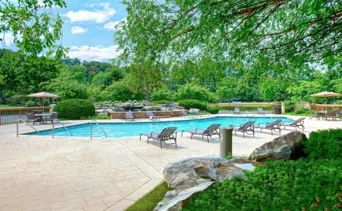 Quality Inn Near the Island Pigeon Forge, Забронировать Отель Пиджен-Фордж Great Smoky Mountains National Park