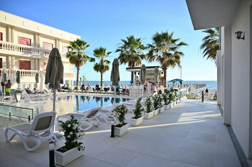 Adria Palace Durres Hotel, Đặt Khách sạn Khách sạn ở Durres County có hồ bơi, Hồ bơi