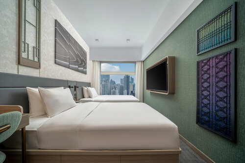 Holiday Inn Express Hong Kong Soho, Rezervați Hotel Western District Hong Kong, aproape de Edward Youde Aviary