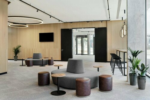 Moxy Alfragide Lisboa, Book Hotel Hoteller i Lisbon Region med parkering, Parkering