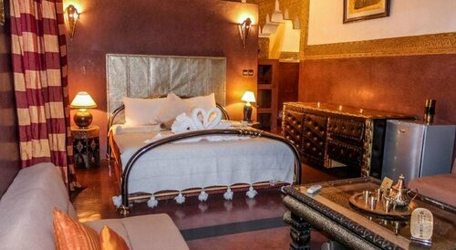 Riad Minorisa, Забронировать Отель Отели Марракеша с парковкой, рядом с Рынок в Медине, Парковка
