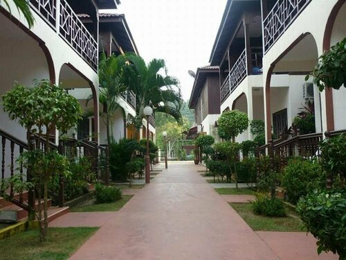Suria Beach Resort, Đặt Khu nghỉ dưỡng Khu nghỉ dưỡng tại Perak, Khu nghỉ dưỡng