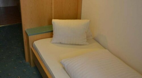 Hotel Pension Kandolf, Забронировать Гостевой дом Тамсвег 