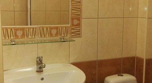 Kaipol, Забронировать Отель Отели в центре Броновице, в центре, Парковка