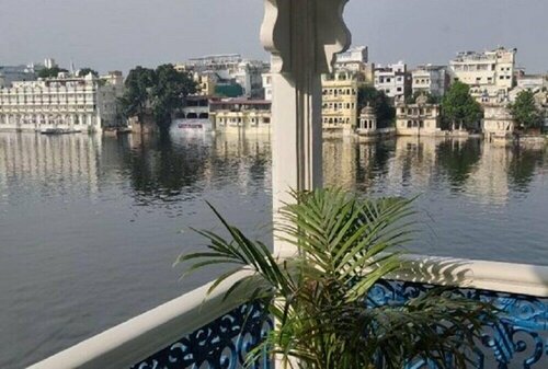 Jheel Hotel and Restaurent, Rezervovat Hotel Eklingji Rajasthan
