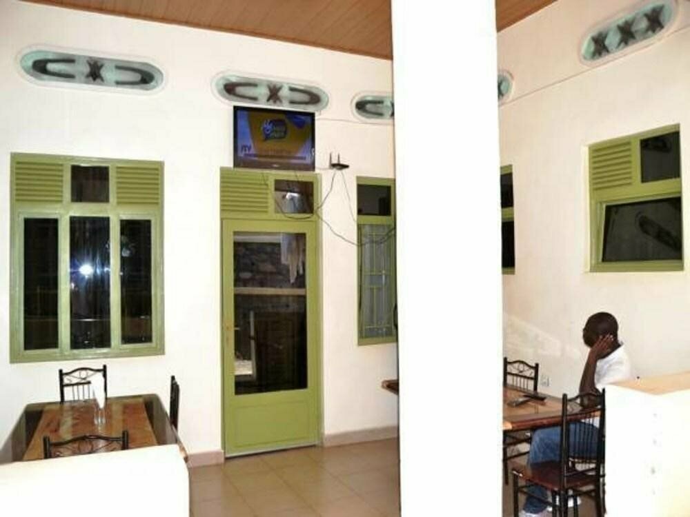 La Difference Guest House