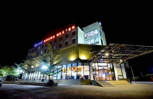 Grand Master Hotel Purwodadi, Réserver Hôtel Hôtels SPA à Purwodadi, SPA