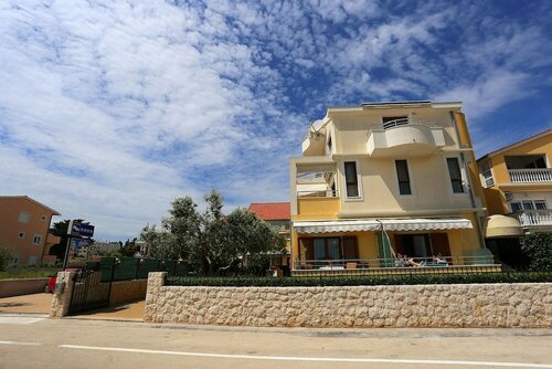 Villa Ivana, Забронировать Отель «постель и завтрак» Задар Задарская жупания
