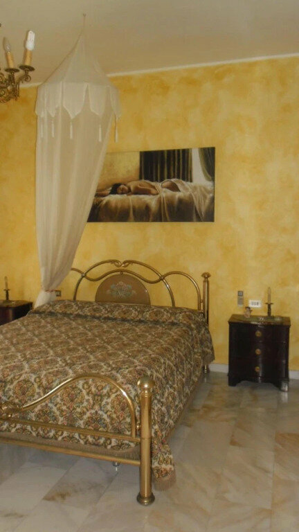 B&B Moonaurora
