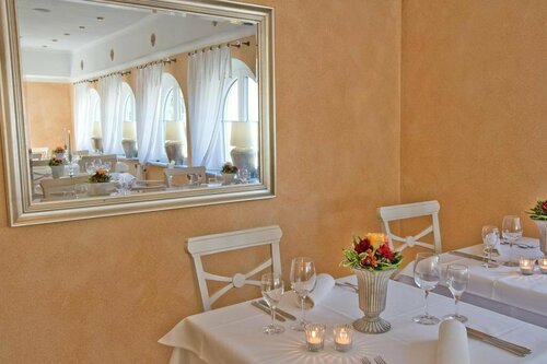 HIRSCH1783 Hotel LANDHAUS, Reserva ahora Hotel Hoteles en Baden-Wurtemberg con aparcamiento, Aparcamiento
