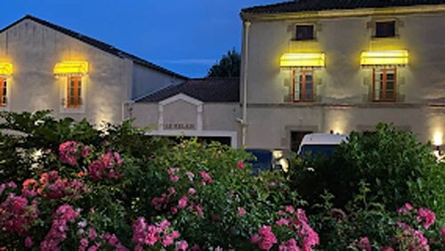Hôtel le Relais de Vendée, Забронировать Отель Отели Замка Пюи-дю-Фу с завтраком, Завтраки