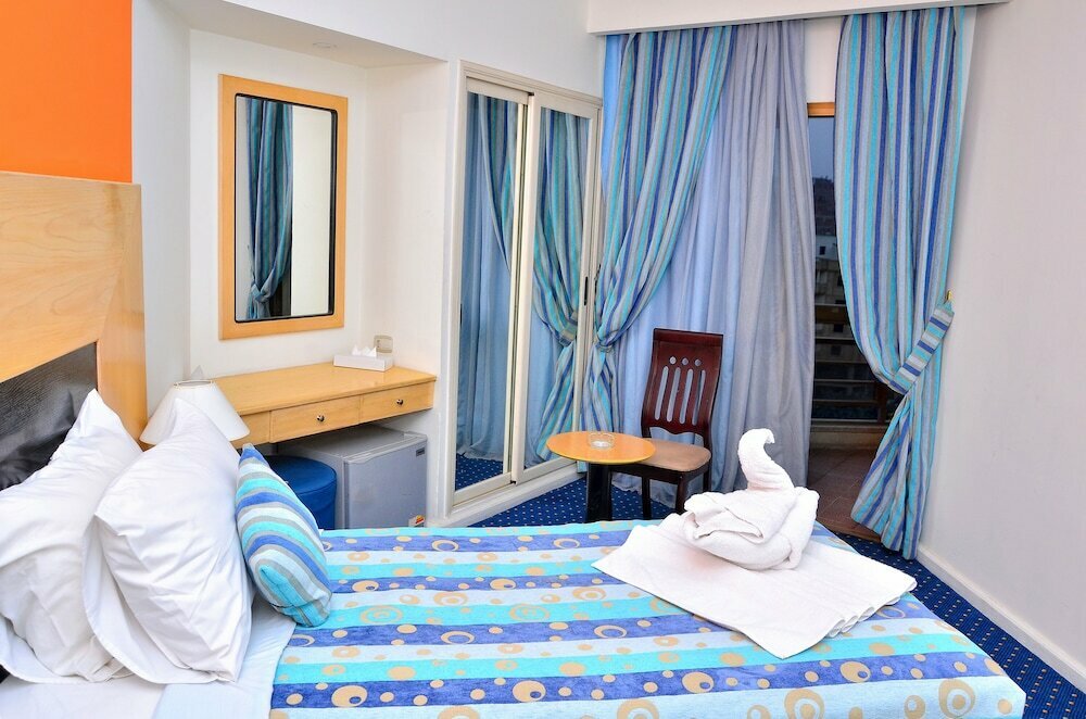 Pyramids Planet Hotel