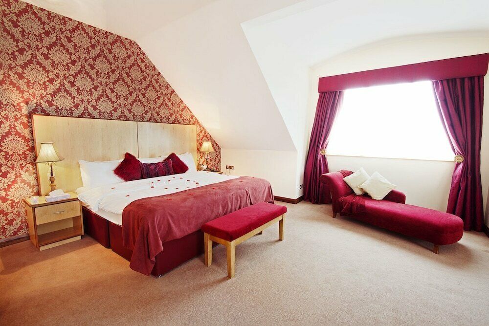 La Mon Hotel