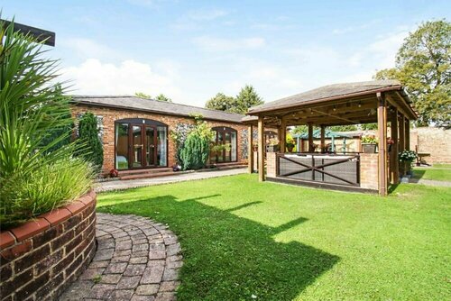 Sturmer Hall, Book Hotel Hoteller i Essex med parkering, Parkering